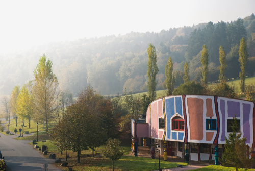 bad-blumau-friedensreich-hundertwasser-austria-designboom-04