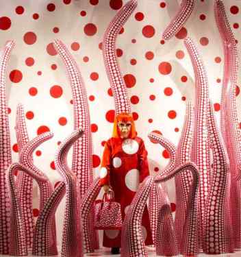 polka_-dots_yayoi_kusama7
