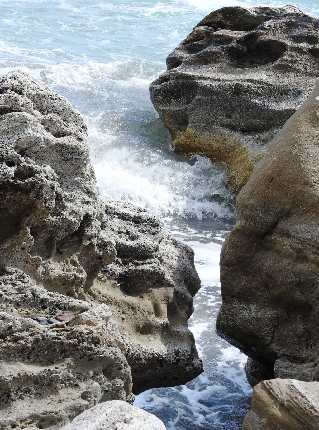 Then Rocks on the rocks – floatsome